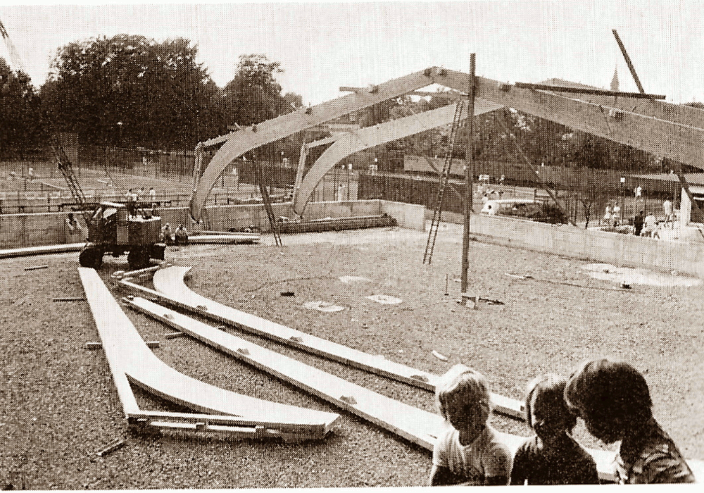 Bau der 2-Feld Tennishalle