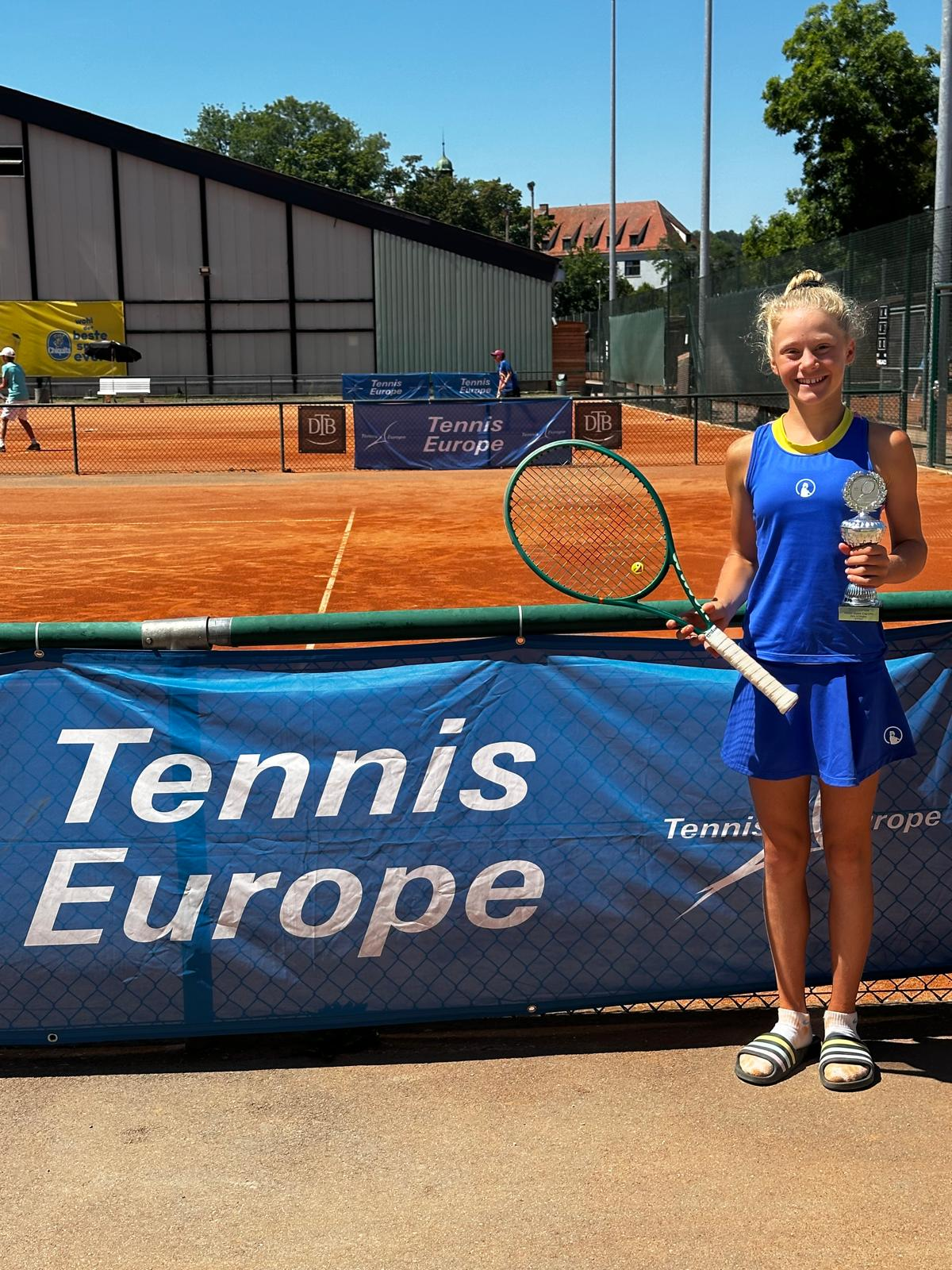 Filippa Kleinholz erfolgreich beim Müller-Junior-Cup in Ulm